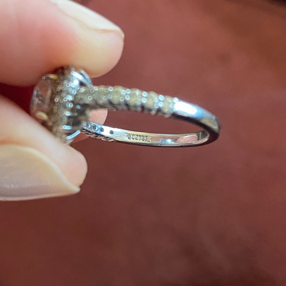 CZ Sterling silver ring - Picture 9 of 11